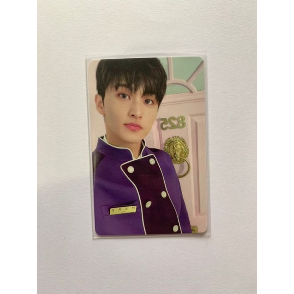 

PHOTOCARD OFFICIAL MARK NCT DREAM SEASONS GREETINGS 2022 PC [BACA DESKRIPSI]