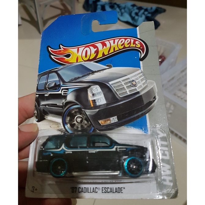 Hotwheels caddilac escalade