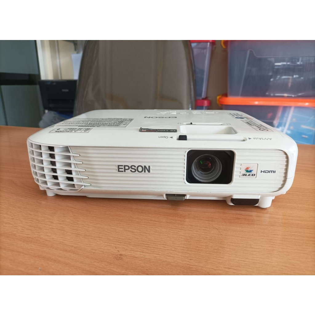 PROYEKTOR EPSON EB-S300 SECOND