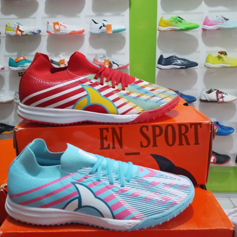 SEPATU FUTSAL ORTUSEIGHT CATALYST GLITCH IN