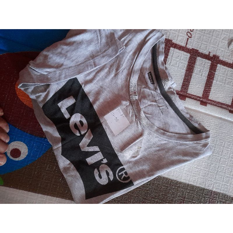 kaos pendek Levis ORI second