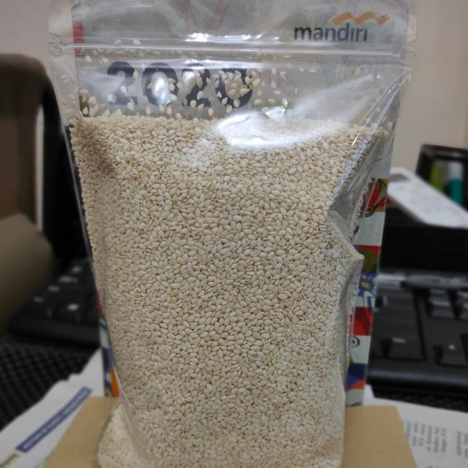 

STOK TERBATAS WIJEN PUTIH / WHITE SESAME SEEDS 500GR / KG
