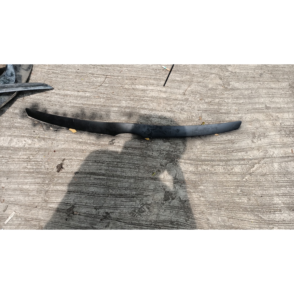 List kap mesin avanza hitam