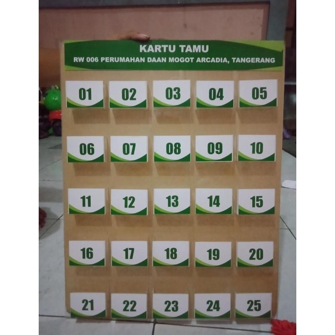 

Terlaris Rak Kartu Tamu Display Akrilik Tempel Di Dinding 25 Pcs (Hanya Rak)