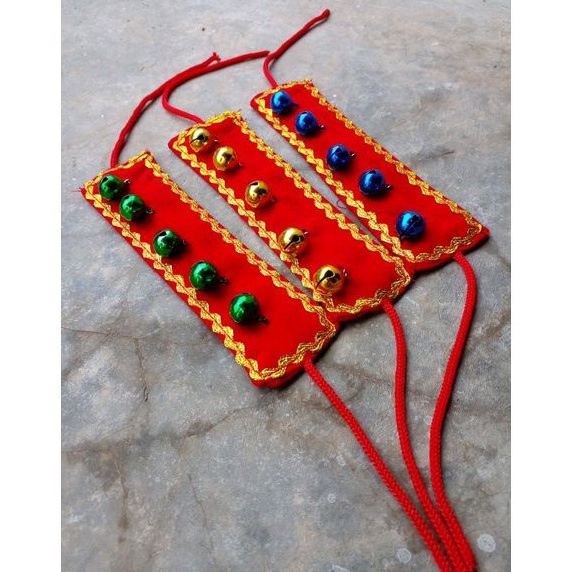 Gelang kaki tari krincingan gongseng klinting klinthing tari jaranan remo kuda lumping reog ganongan jathilan pentas seni binggel