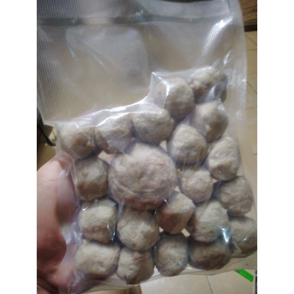 

BAKSO DAGING PREMIUM BAKSO BESAR DAN KECIL ISI BESAR 1 DAN KECIL 6 PCS//BAKSO ENAK DAN NIKMAT//BAKSO SIAP SAJI//