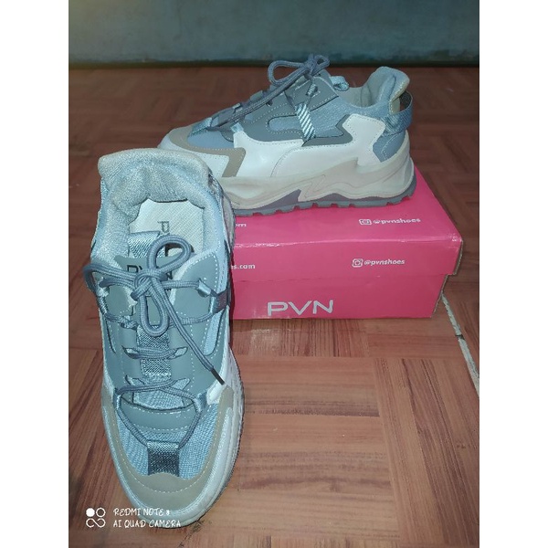 preloved sepatu pvn