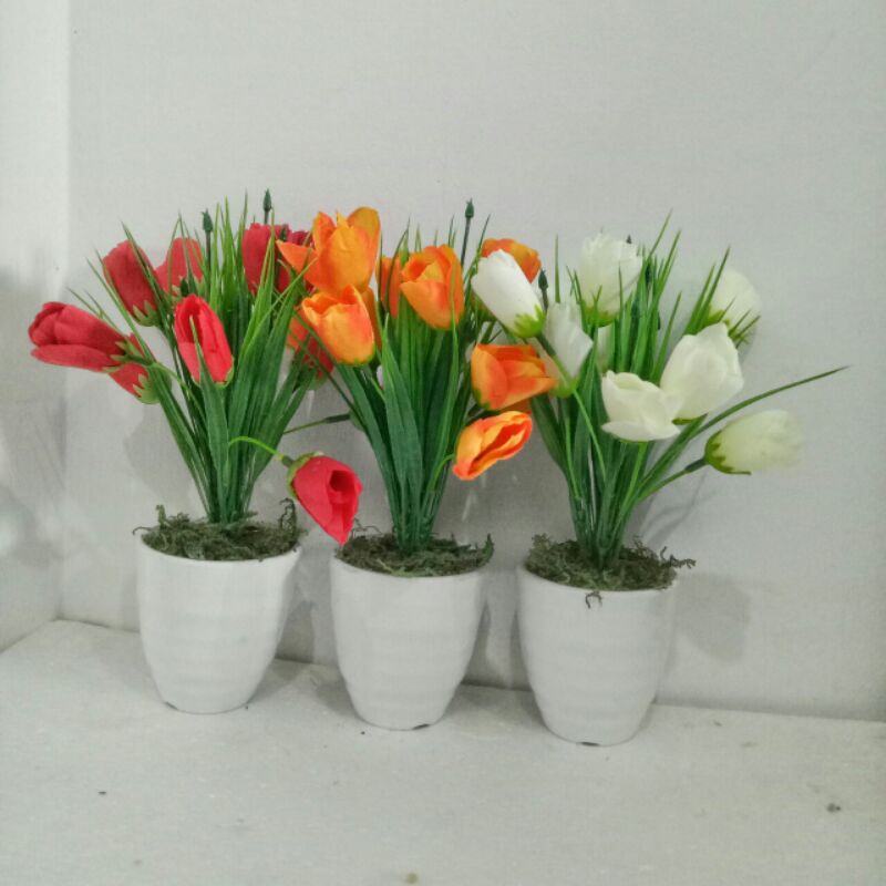 Bunga tulip bunga hias plastik pot melamin dekorasi bunga artifisial