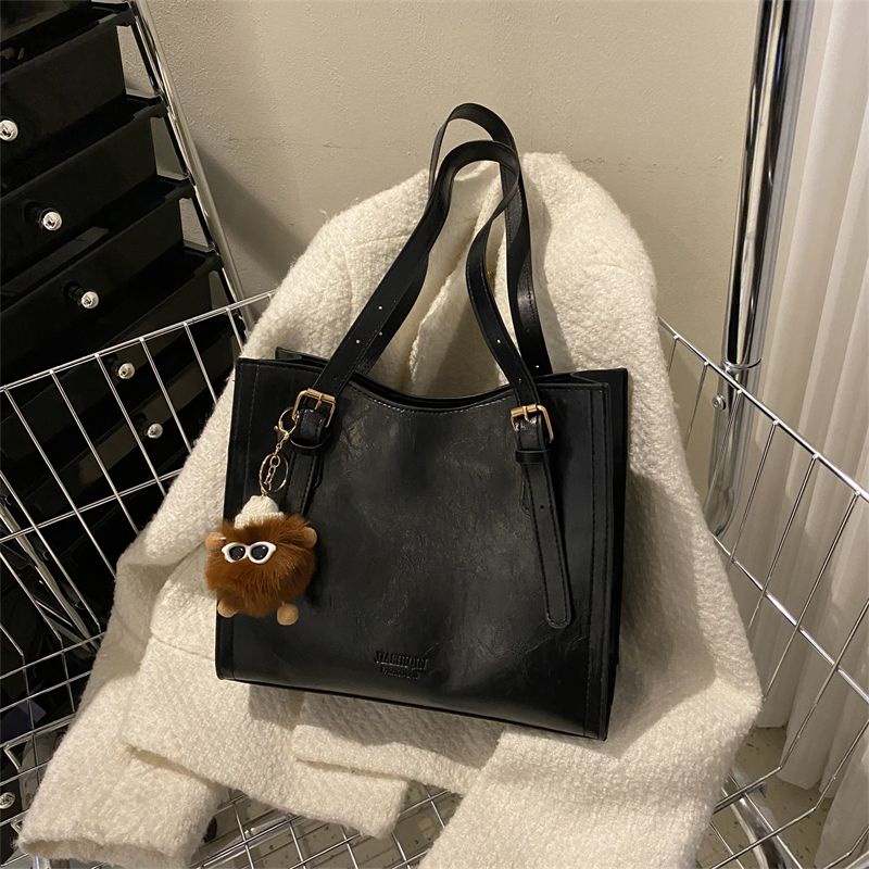 Sera musim gugur dan musim dingin retro tas berkapasitas besar 2023 tas wanita baru populer tas bahu komuter net red hot style tote bag