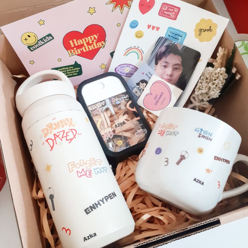 (Baca Deskripsi) Hampers Bts Nct Ikon Treasure Gift Box Custom Nama Kpop & Non Kpop Enhypen Txt