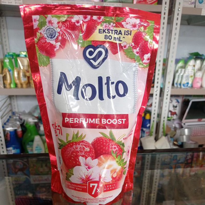 Molto Korean Strawberry 680ml