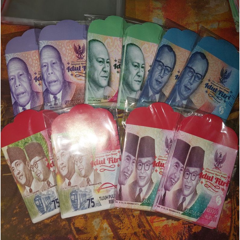 

Amplop lebaran motif uang ukuran medium | sudah dilem siap pakai