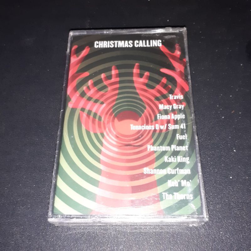 Kaset SEGEL - CHRISTMAS CALLING - Travis Macy Gray Sum 41 Fuel Phantom Planet