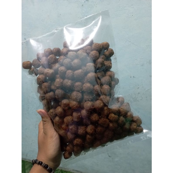 

CHOCO BALL CIKI COKLAT CEMILAN LEBARAN BOLA COKLAT COKELAT ENAK MANIS