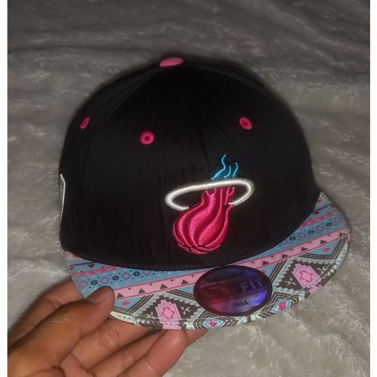 Topi NBA visor pendek Second