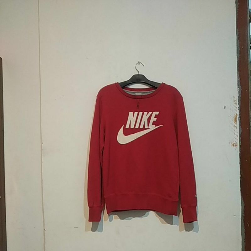nike big logo