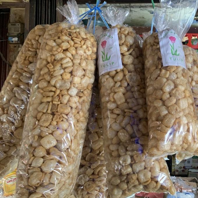 

Promo Kerupuk Krecek Rambak Sapi 1kg (1 bal) cap TULIP (untuk sayur)