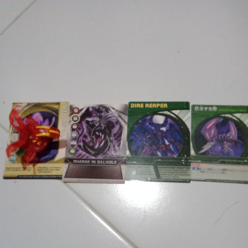 Bakugan Neo Dragonoid Translucent dan kartu-kartu