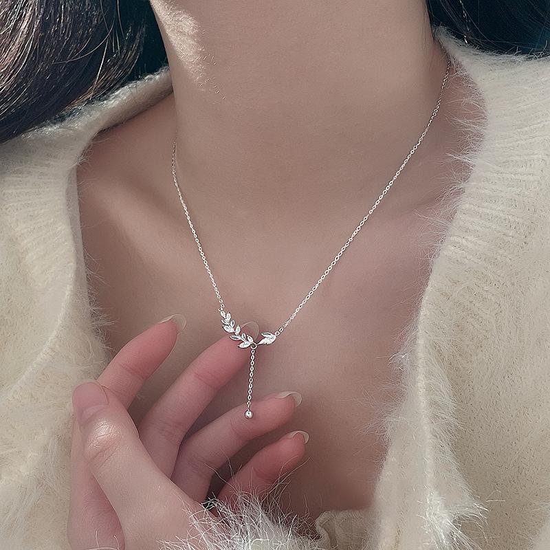 【COD】Kalung Rumbai Telinga Gandum Kalung Musim Panas Wanita Gandum Mengkilap Desain Manis Daun Rumbai Wanita Rantai Tulang Selangka