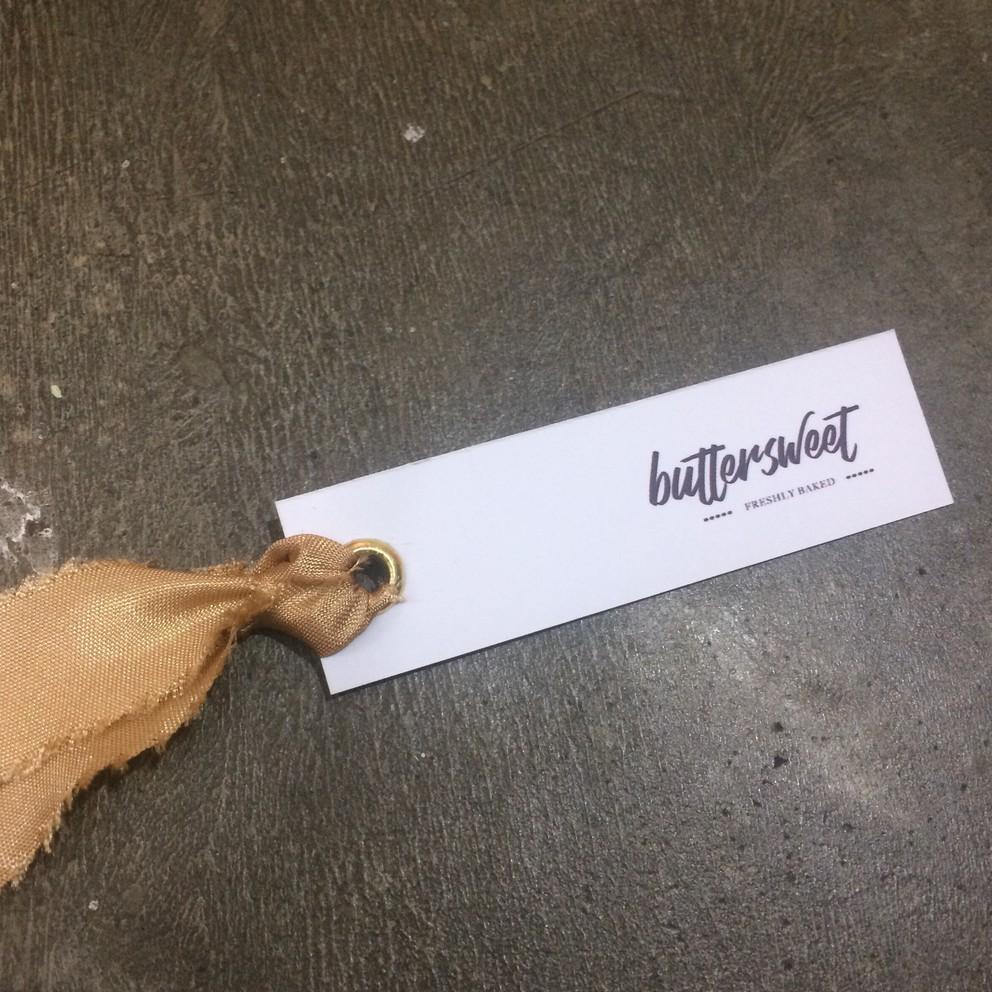 

Termurah 25Pcs Hang Tag Vintage 2X7Cm Custom Print Label Pita Sobek Undangan Souvenir Wedding Party Produk