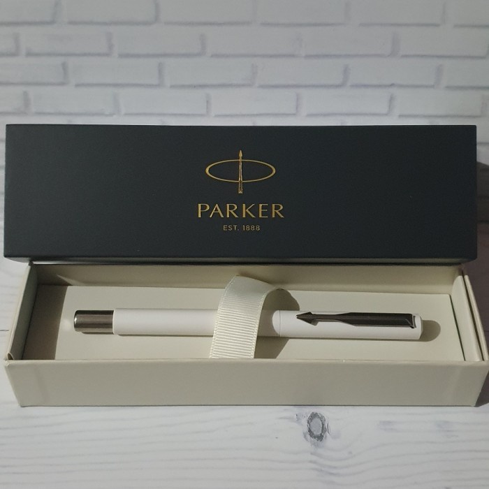 

BAYAR DITEMPAT Pulpen Parker Vektor Standar White Fountain Pen (Body Pen Plastik) /ALAT TULIS