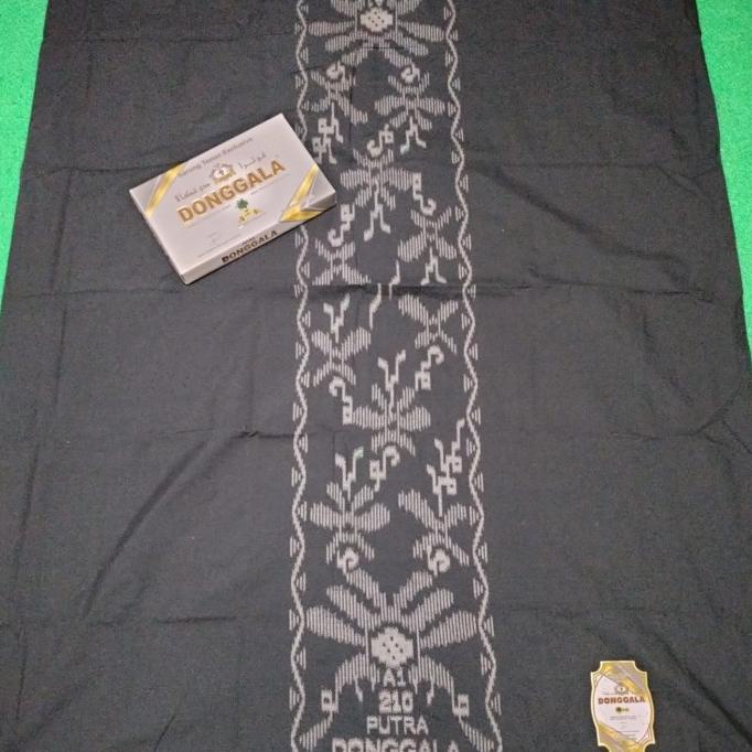 sarung Donggala hitam batik seragam