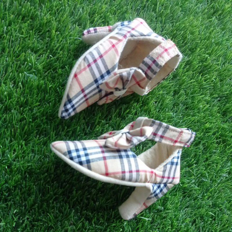 baru!! sepatu bayi (heels gelang motif bulberry)