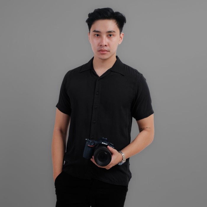 Kemeja Pria DGM Kemeja pria polos rayon lengan pendek kasual black 1918 - M(B7H8) Kemeja Pria Motif 