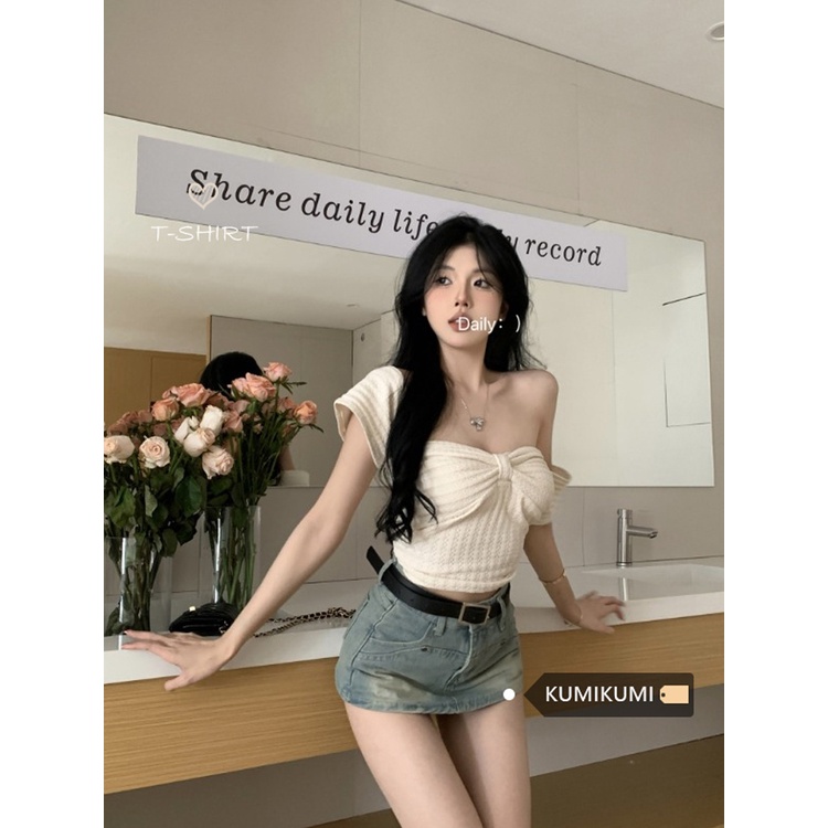 Red Keinginan Murni Gaya Hot Girl Niche Lengan Pendek Wanita Musim Panas Seksi Busur Budidaya Diri Slim Pendek Tube top One-Shoulder Top