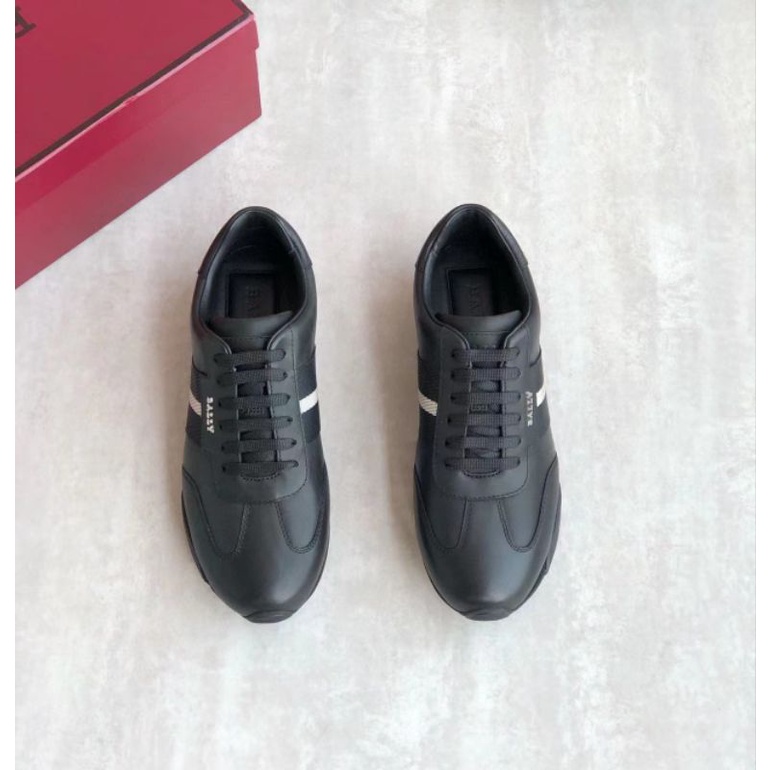 sepatu hitam kulit cowok sneaker bly pria terbaru p1shoes new model men shoes run away strip