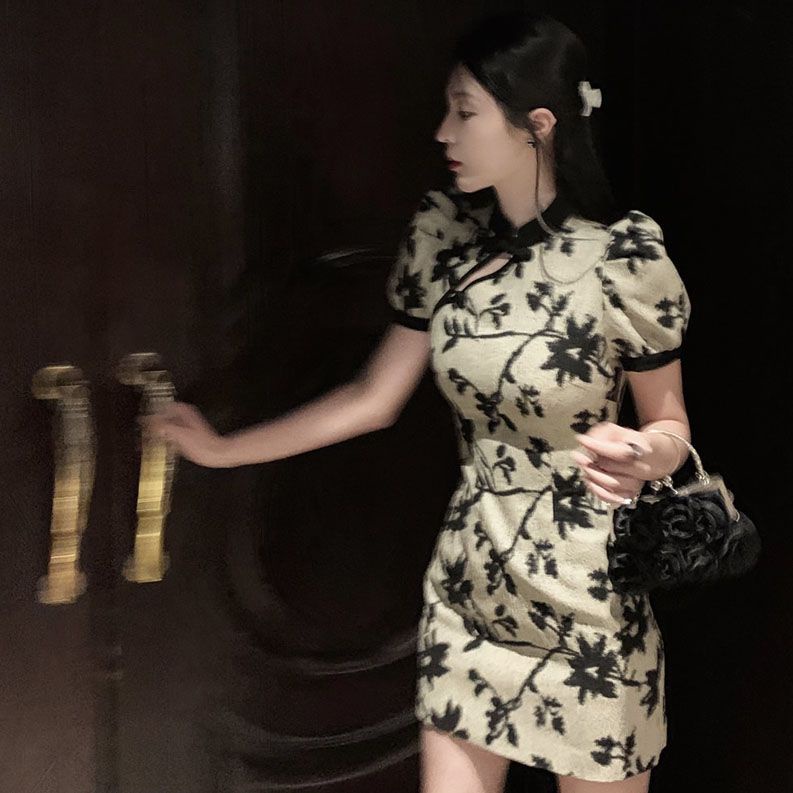 Zhou Zhang Zhang22SS/Gaun Cheongsam Gaya Tiongkok Retro Prancis, Peningkatan Cahaya Cheongsam Baru G