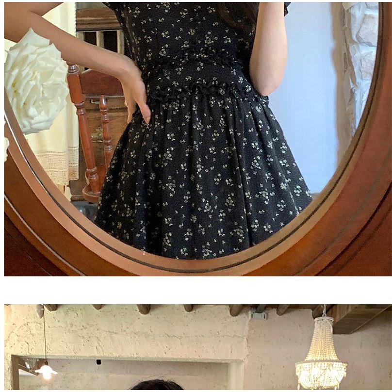 Ketat Pinggang PrancisVGaun Shivering Hitam Kerah Musim Panas Rok Gaun Hitam Punggung Terbuka Seksi