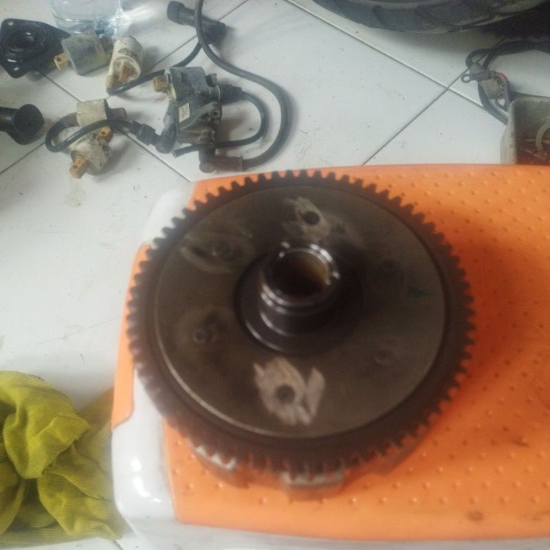 mangkok kopling bajaj pulsar 180ug4/p200dtsi/P220