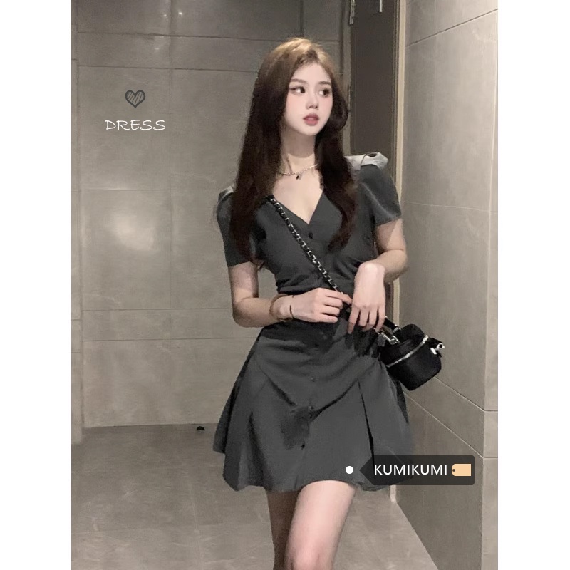 ❁✲gaun musim panas pantai Perancis retro V-neck gaun lipit abu-abu perempuan musim panas hot gadis pinggang pelangsing A-line rok pendek