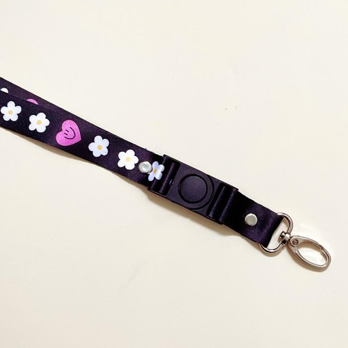 

Daisy Lanyard