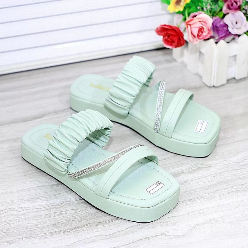 Sandal Anak Perempuan Silang Siska SK02