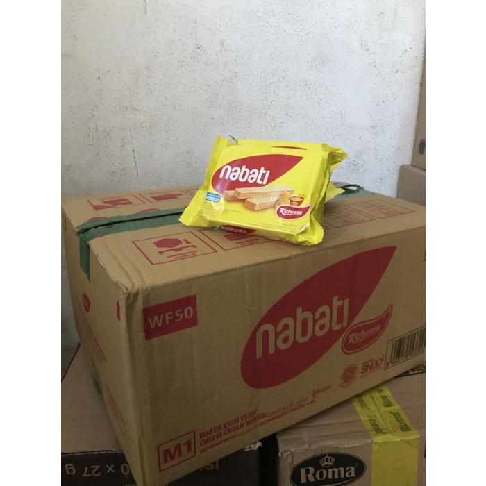 

Nabati Richeese 50 gram wafer keju 1 Dus isi 60 pcs