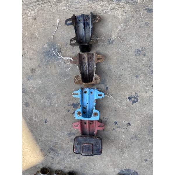 PANGKON LAMPU ORI V80/STOP LAMP V80 DUDUKAN LAMPU V80 ORIGINAL BRAKET LAMPU V80 BELAKANG