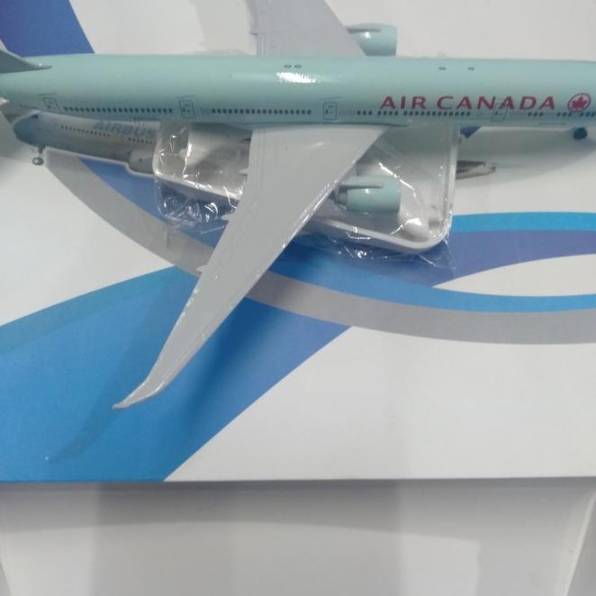 Pesawat Diecast Miniatur Besi Air Canada (Medium)