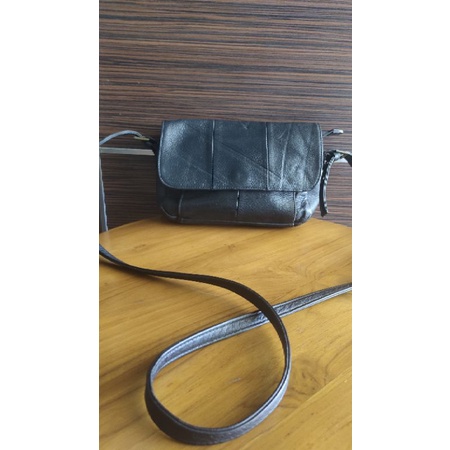 DAAD Sling bag (sold ya)