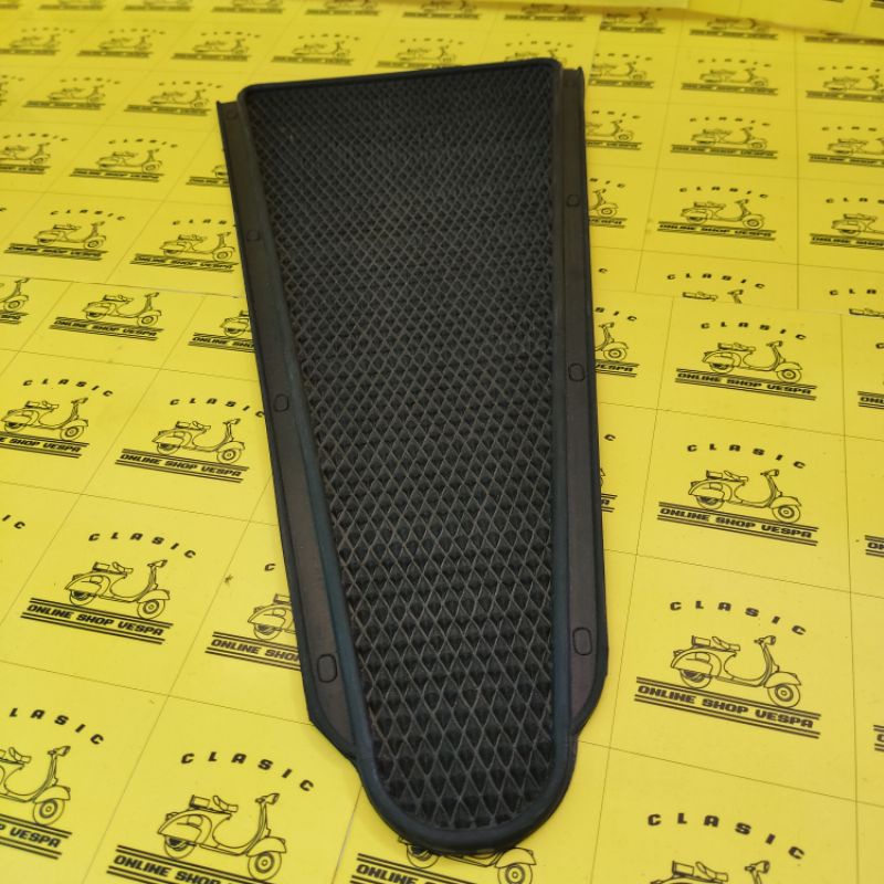 Lidah Tengah Vespa Super / Lidah Karpet Tengah Vespa Super Sprint