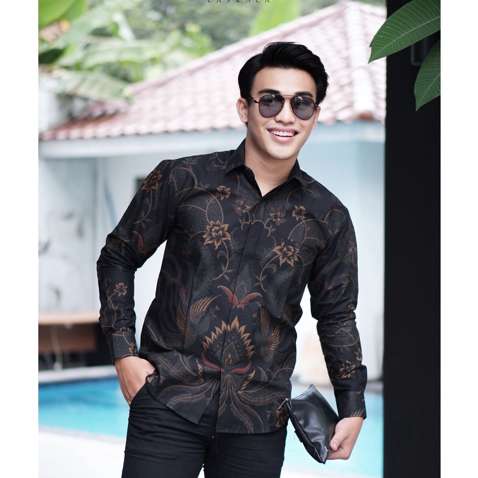 CHEKOUT Laskala Batik Premium Slimfit Haikal Hitam K08A306