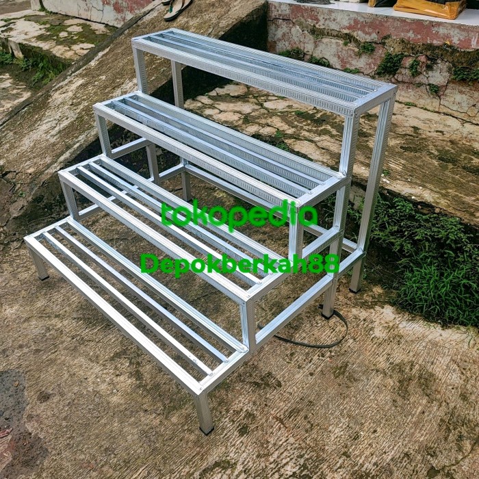 Terlaris 4 Tingkat/Rak Pot Baja Ringan/Rak Tanaman Hias 4 Tingkat