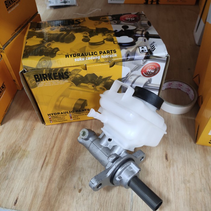 Brake master rem assy Toyota Hiace Commuter