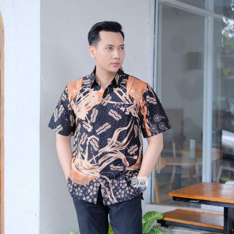 Batik Pria Orange Hitam Abstrak Kekinian Kantor Kerja Terbaru