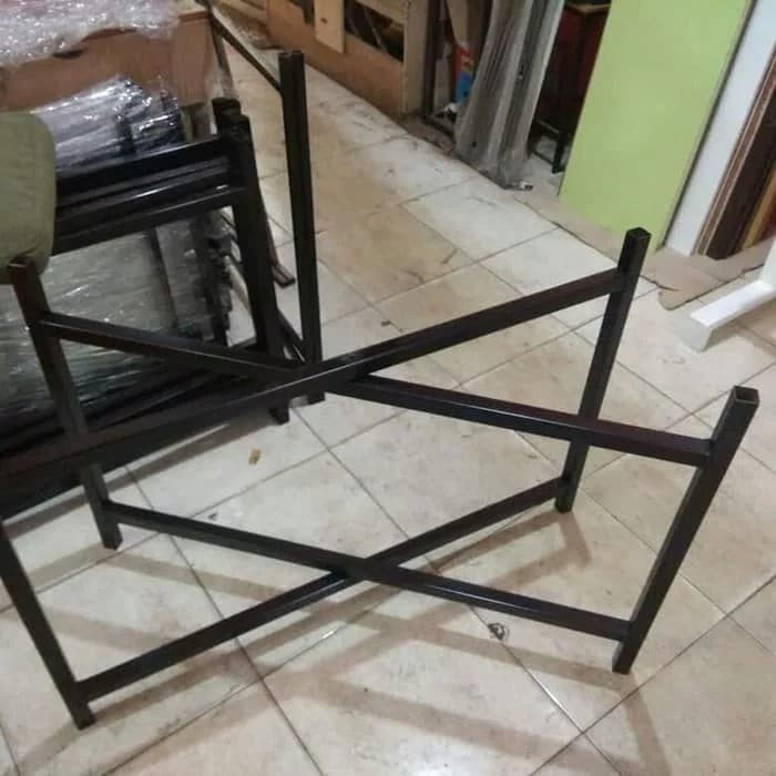 Kaki besi meja lipat