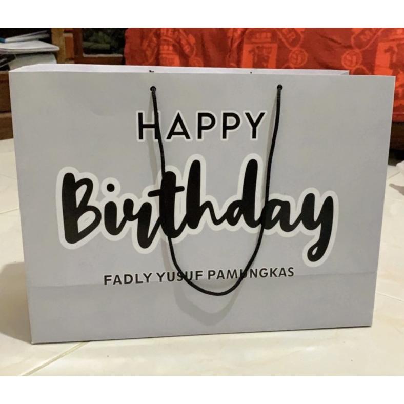 

7.7 Paperbag custom / Paper bag wajah / paperbag logo pembutan 2hr yah BAHAN TEBAL