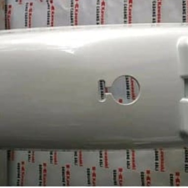 spakbor belakang Kawasaki w175 w 175 putih original