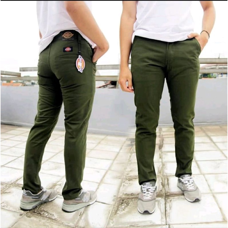 CELANA CHINO STANDAR HIJAU ARMY/CELANA CHINO PRIA STANDAR HIJAU ARMY