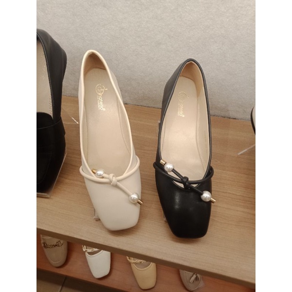 Sepatu Cewek Donatello